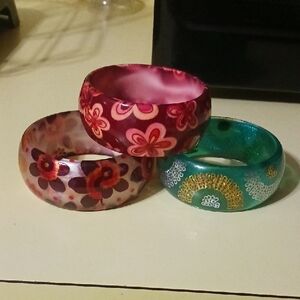 Floral Patterned Bangle Set - Pink, Red, Green